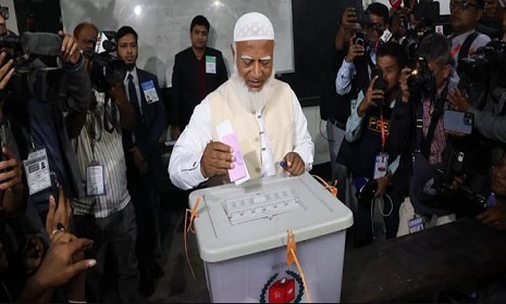 ‘আমি ভোট দিয়েছি, এবার আপনাদের পালা’