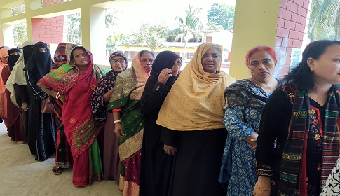 কাপ্তাইয়ে ২২ কেন্দ্রে চলছে ভোটগ্রহণ