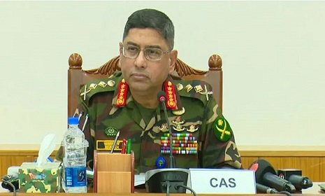 ‘নতুন সরকারের নির্দেশনা পেলে ব্যারাকে ফিরবে সেনাবাহিনী’