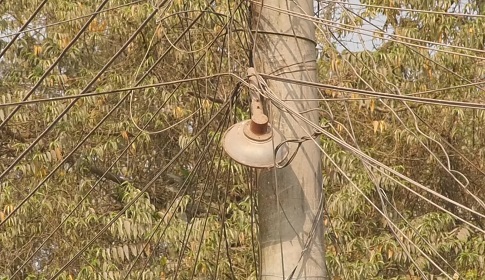 কর দিয়েও মিলছে না নাগরিক সুবিধা