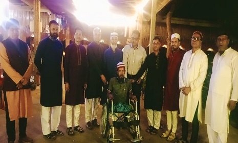 অসহায় ফারুকের সহায় হয়ে দাঁড়ালেন দিলদার হোসেন কাপ্তাইয়ে প্রশংসিত সাবেক চেয়ারম্যান