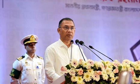 ‘গুণীজনদের দিকনির্দেশনায় আলোকিত সমাজ গড়তে চায় সরকার’