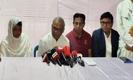 ‌‘শহীদ পরিবারকে উপেক্ষা করলে গণতন্ত্রের লড়াই সার্থক হবে না’