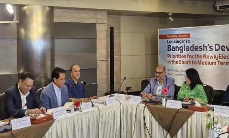 ‘ঋণখেলাপিদের বিরুদ্ধে কঠোর না হলে অর্থনীতি ভালো হবে না’