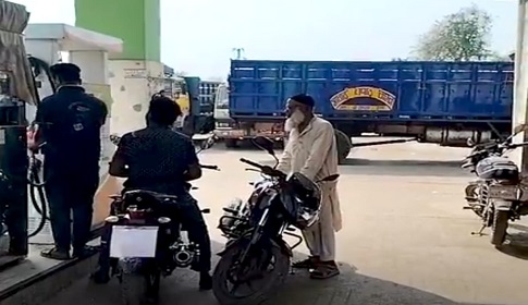 নড়াইলে জ্বালানি তেলের কৃত্রিম সংকট, নেই নজরদারি 