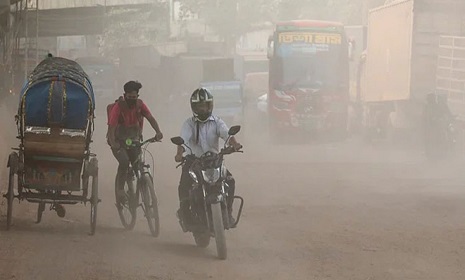 ছুটির দিনে ঢাকার বাতাস ‘সবচেয়ে বেশি খারাপ’