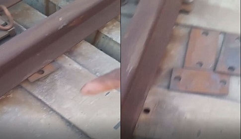 পদ্মা সেতুর রেল লাইনের নাটবল্টু খুলে নিয়ে গেছে চোর