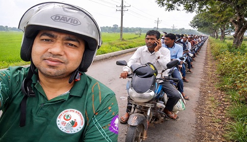 পেশাজীবীরা চরম বিপাকে, অগ্রাধিকার ভিত্তিতে তেল সরবরাহের দাবি