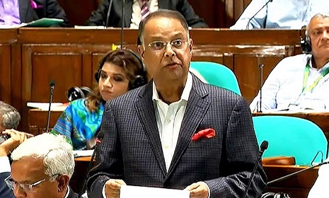 ‘তেলের দাম বাড়ানোর সিদ্ধান্ত মন্ত্রিসভায়, আপাতত মজুদ পর্যাপ্ত’