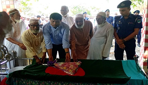 মহম্মদপুরে বীর মুক্তিযোদ্ধা সৈয়দ আফসার আলীর রাষ্ট্রীয় মর্যাদায় দাফন 