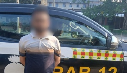 মাইক্রোবাসে তুলে সংঘবদ্ধ ধর্ষণ, তরুণদল সভাপতিসহ গ্রেপ্তার ২ 