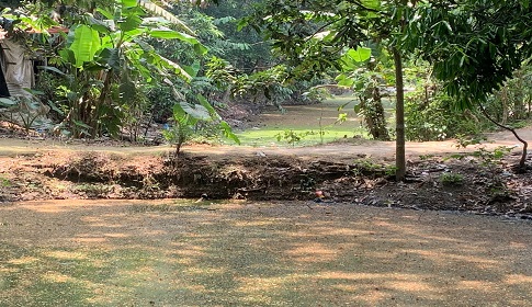 খালের উপর বাঁধ নির্মাণে জলাবদ্ধতা, আগৈলঝাড়ায় সচেতনতা বৃদ্ধিতে সভা