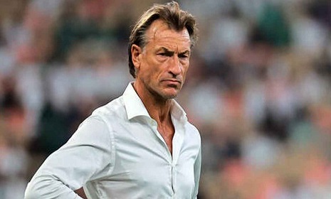 বিশ্বকাপের আগে কোচ রেনার্ডকে ছাঁটাই করল সৌদি আরব