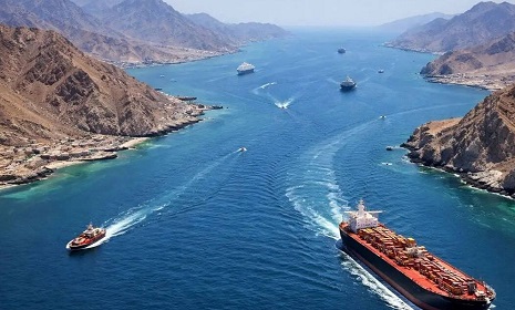 হরমুজ প্রণালী জাহাজ চলাচলের জন্য উন্মুক্ত ঘোষণা