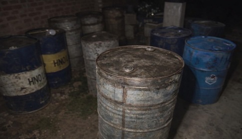 নীলফামারীতে জ্বালানি তেল মজুদের দায়ে সাতজনকে জরিমানা