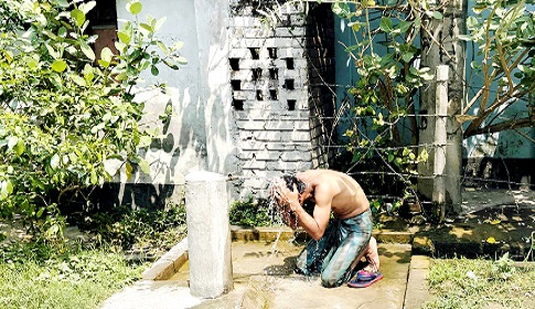 মাঝারি তাপপ্রবাহ ৩৮ ডিগ্রিতে পুড়ছে ঈশ্বরদী, বিপর্যস্ত জনজীবন