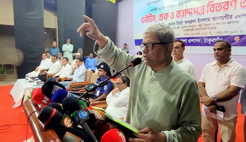 তেলের কৃত্তিম সংকট সৃষ্টি করা হয়েছে : ফখরুল