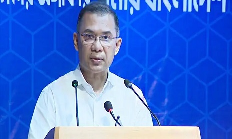 ‘মেধানির্ভর জনপ্রশাসন গড়ে তুলতে সরকার বদ্ধপরিকর’