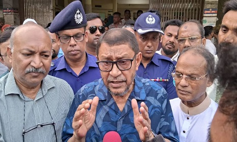 মুন্সীগঞ্জে সিভিল সার্জনসহ তিন কর্মকর্তা বরখাস্ত 