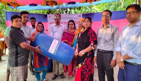 গোপালগঞ্জে এলএসটিডি বীজ সংরক্ষণ পাত্র বিতরণ