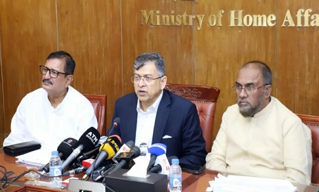 ‘মাঠ থেকে সেনাবাহিনী প্রত্যাহারের উদ্যোগ নেওয়া হচ্ছে’