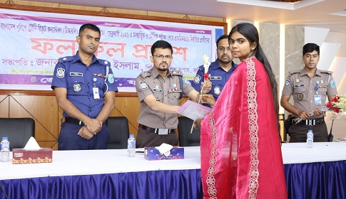 ফরিদপুরে মেধা ও স্বচ্ছতায় পুলিশ কনস্টেবল নিয়োগ, প্রাথমিকভাবে নির্বাচিত ৩৬