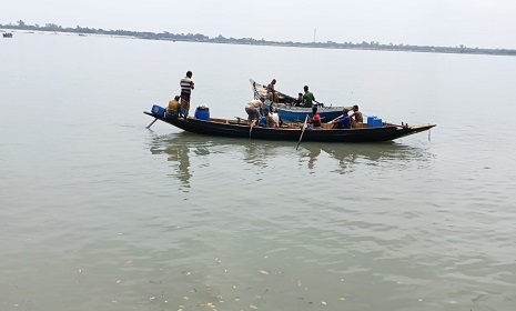 সুন্দরবনে জলদস্যুদের ৭ লাখ টাকা মুক্তিপণ দিয়ে ফিরল ১৮ জেলে-মৌয়াল