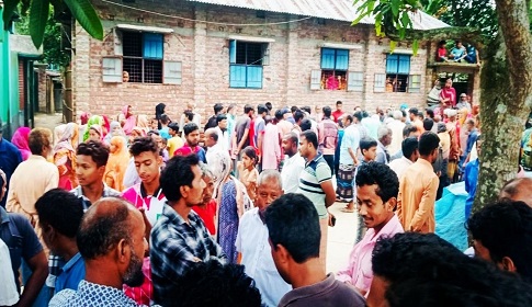 দিনাজপুরে জমি নিয়ে বিরোধে বাবা ও সৎ ভাই খুন