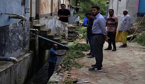 পাংশায় ড্রেন পরিস্কার অভিযান