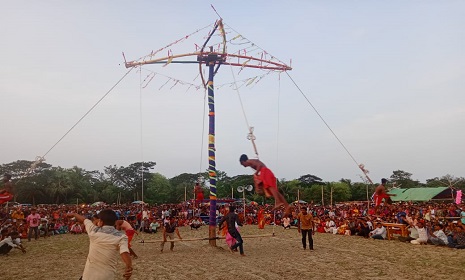 শ্যামনগরে বৈশাখী শিবের চড়ক পূজা অনুষ্ঠিত 