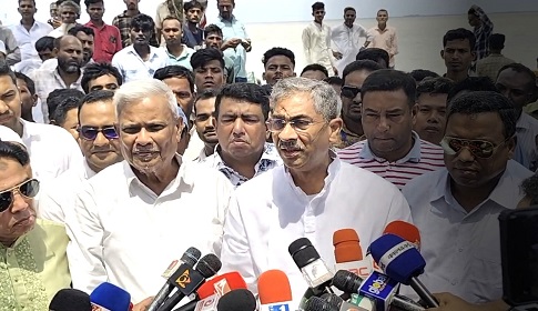 ‘মেঘনার ভাঙন প্রতিরোধে জরুরি কাজ হাতে নিয়েছি’