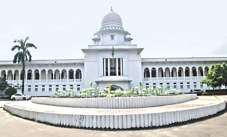 হকারদের রাস্তা ও ফুটপাত বরাদ্দ কেন- প্রশ্ন হাইকোর্টের