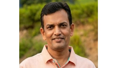 তৃতীয় শ্রেনীর কর্মচারী জহুরুলের দুর্নীতি