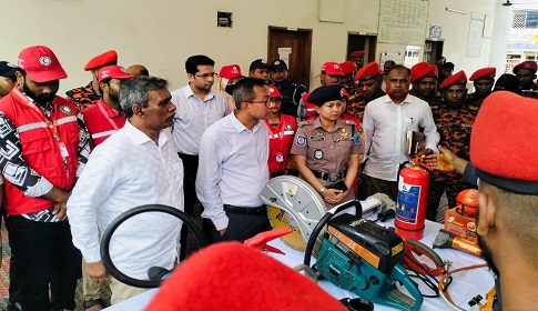 ফরিদপুরে ফায়ার সার্ভিস ও সিভিল ডিফেন্স সপ্তাহের উদ্বোধন
