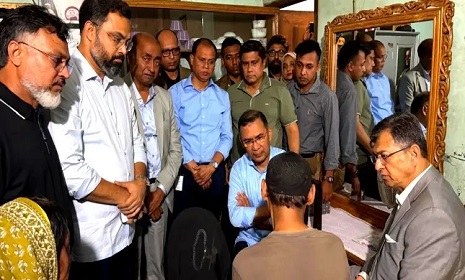 রামিসার বাসায় প্রধানমন্ত্রী, দ্রুত তদন্তের আশ্বাস