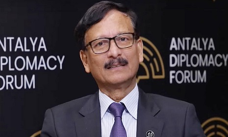 ‘তিনবার পদত্যাগের সিদ্ধান্ত নিয়েছিলাম’