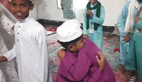 সৌদির সঙ্গে মিল রেখে গলাচিপায় ঈদ উদযাপন