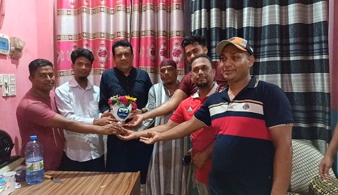 সুবর্ণচর উপজেলা সমিতি চট্টগ্রাম'র সভাপতি ও যুগ্ম সম্পাদককে ফুলেল শুভেচ্ছা