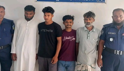 দূর্গাপুর থানার বিশেষ অভিযানে ৪ আসামি গ্রেপ্তার