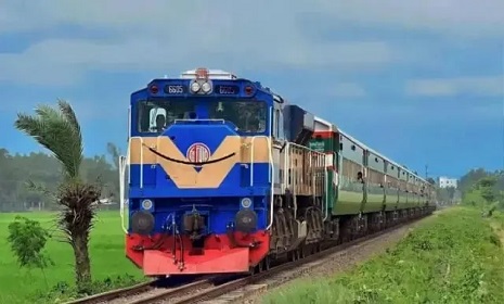 ‘রেলযাত্রা দ্রুত ও নিরাপদ করতে চালু হবে বৈদ্যুতিক ট্রেন’