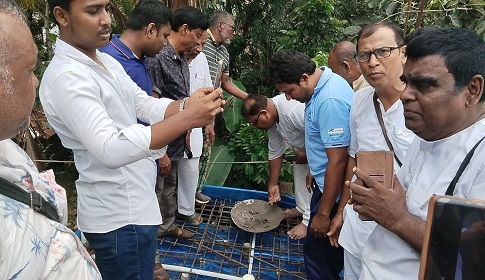 সাতক্ষীরা জেলা সৎসঙ্গ শ্রী মন্দিরের প্রথম তলার ছাদ ঢালাই কাজ উদ্বোধন 