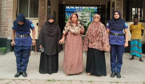 সালথায় প্রবাসী স্বামীর টাকা আত্মসাতের অভিযোগে স্ত্রী গ্রেফতার