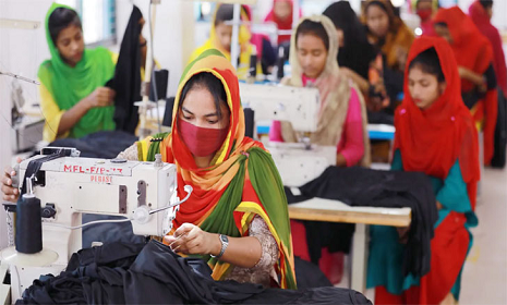 পোশাক খাতের রপ্তানি আয় কমেছে ১.৬৪ শতাংশ