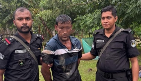 নড়াইলে ওয়ান শুটার গান ও গুলিসহ শীর্ষ সন্ত্রাসী গ্রেপ্তার