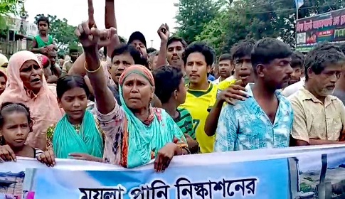 দিনাজপুরে কাঞ্চন সেতু সড়ক এক ঘণ্টা অবরোধ, চরম দুর্ভোগ 