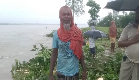 ‘নদী আমাগো বাজানরেও ছাড়লো না’
