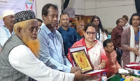 নড়াইলে সুবর্ণা ঠাকুর এমপিকে সংবর্ধনা