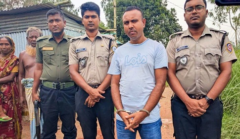 ভ্রাম্যমাণ আদালতে মাদক ব্যবসায়ীকে ছয় মাসের কারাদণ্ড