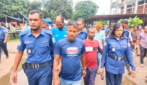 তিনজনের আমৃত্যু কারাদণ্ড, তিনজনের যাবজ্জীবন