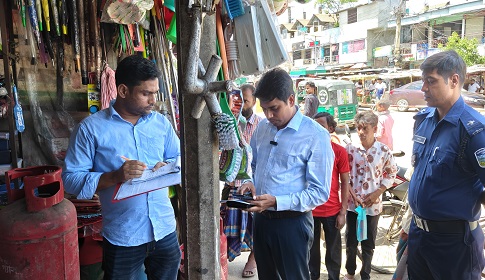 ফুলপুরে ভ্রাম্যমাণ আদালতের অভিযান, ৩ প্রতিষ্ঠানকে জরিমানা